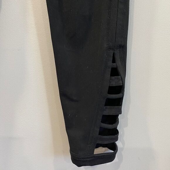 Zella Black High Waist Lattice Ankle Cropped Leggings - Picture 4 of 9